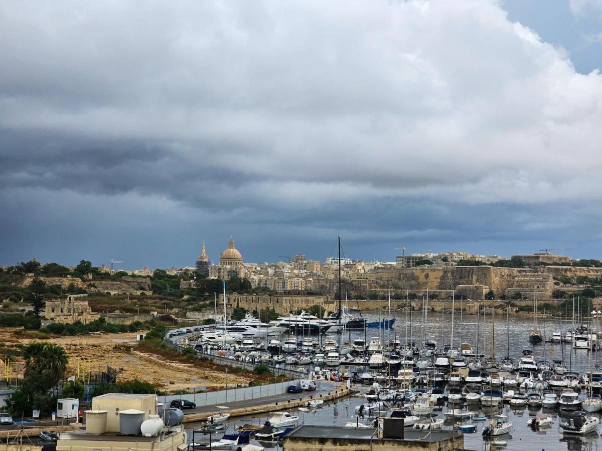 Mive Luxury Sea View Penthouse Leilighet Gzira Eksteriør bilde